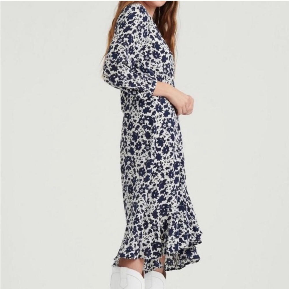 Lucky Brand Karin Wrap Dress 💯 Silk - Picture 3 of 3